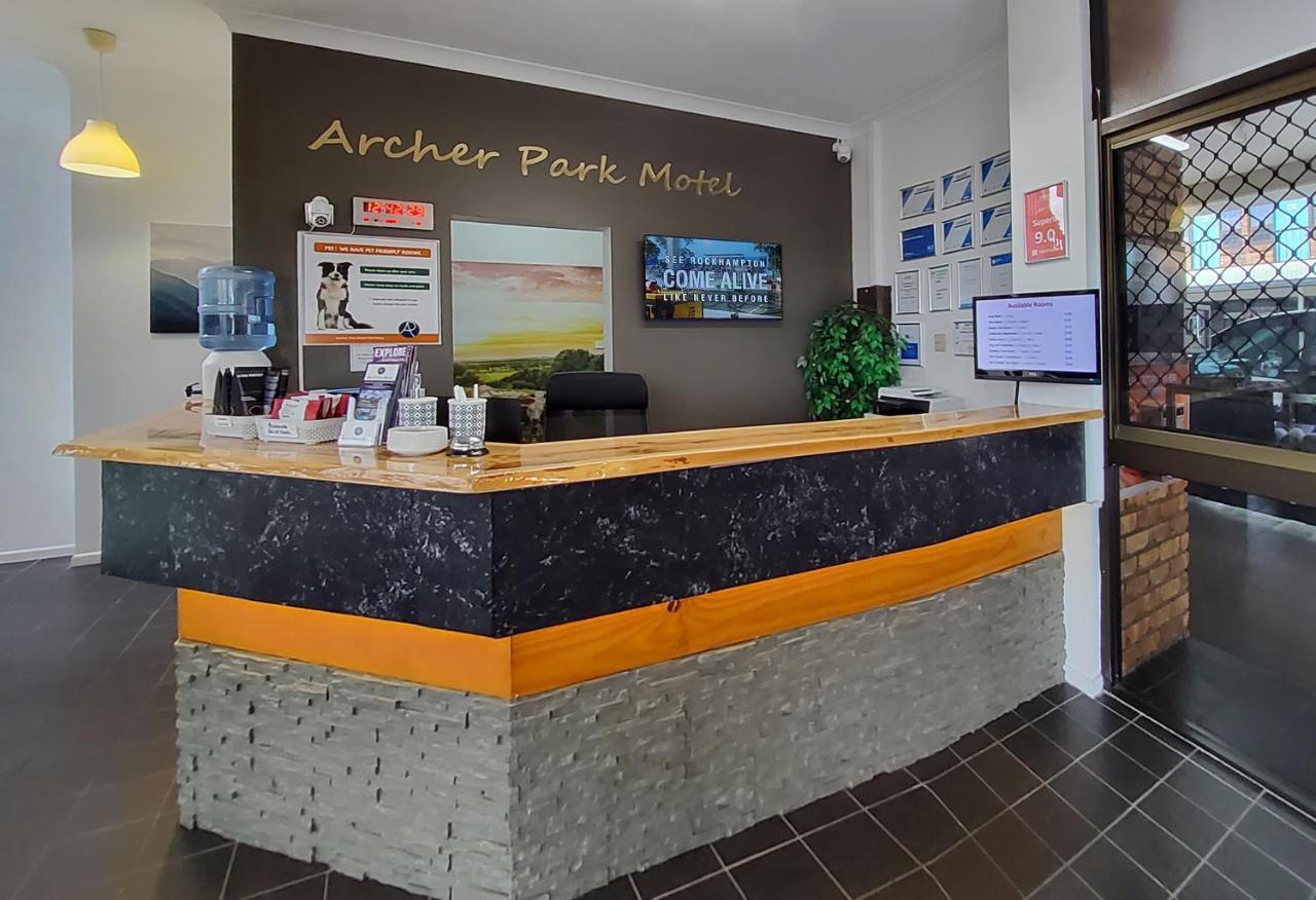 Archer Park Motel Рокхемптън Екстериор снимка