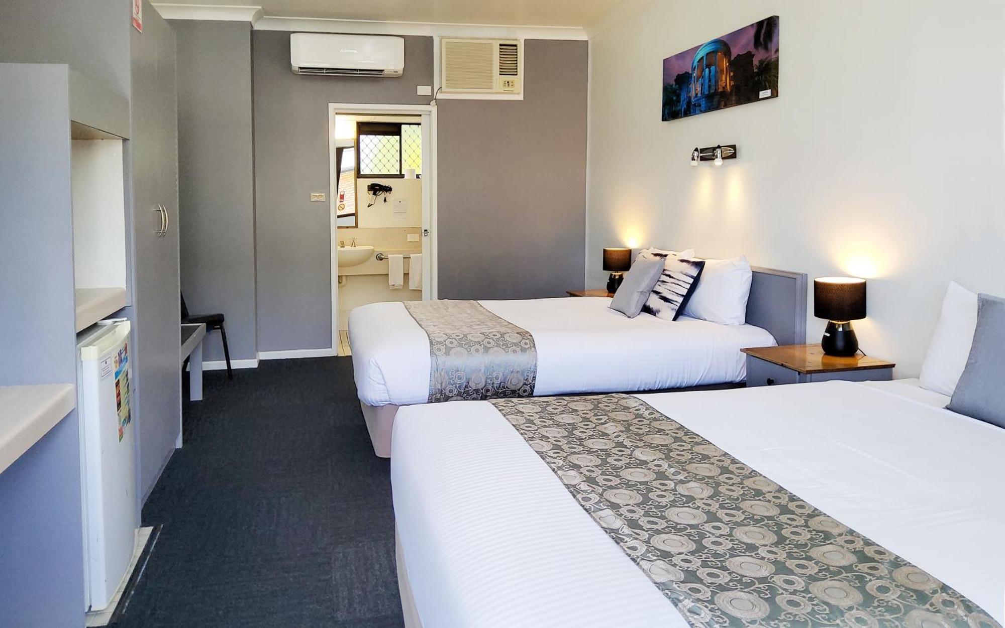 Archer Park Motel Рокхемптън Екстериор снимка