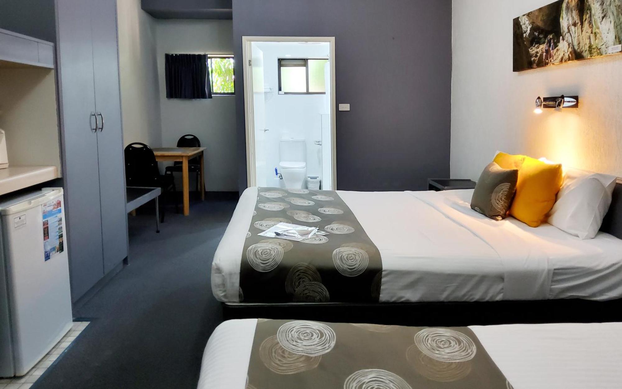 Archer Park Motel Рокхемптън Стая снимка