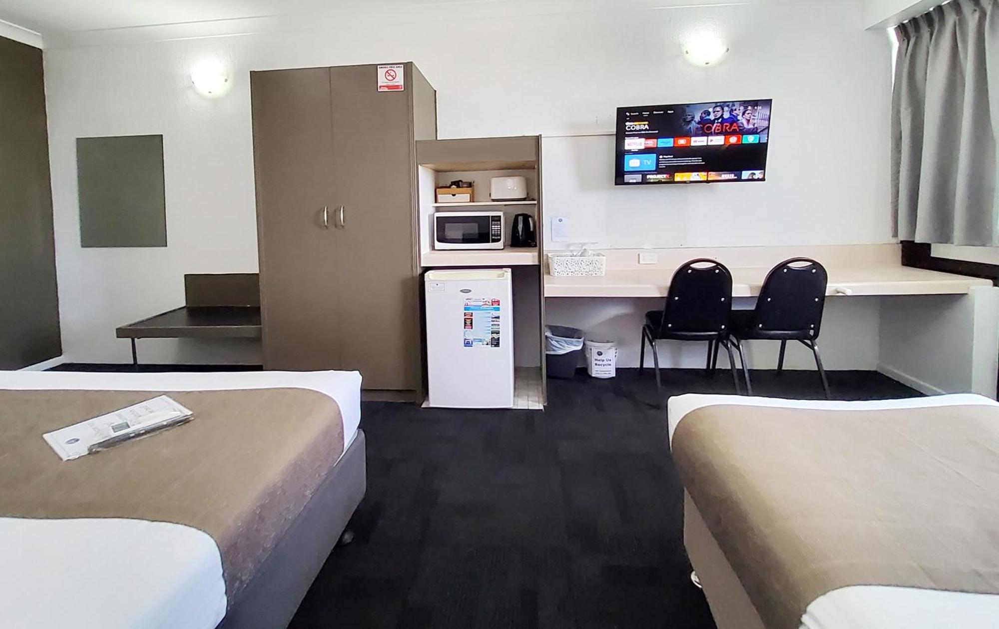 Archer Park Motel Рокхемптън Стая снимка