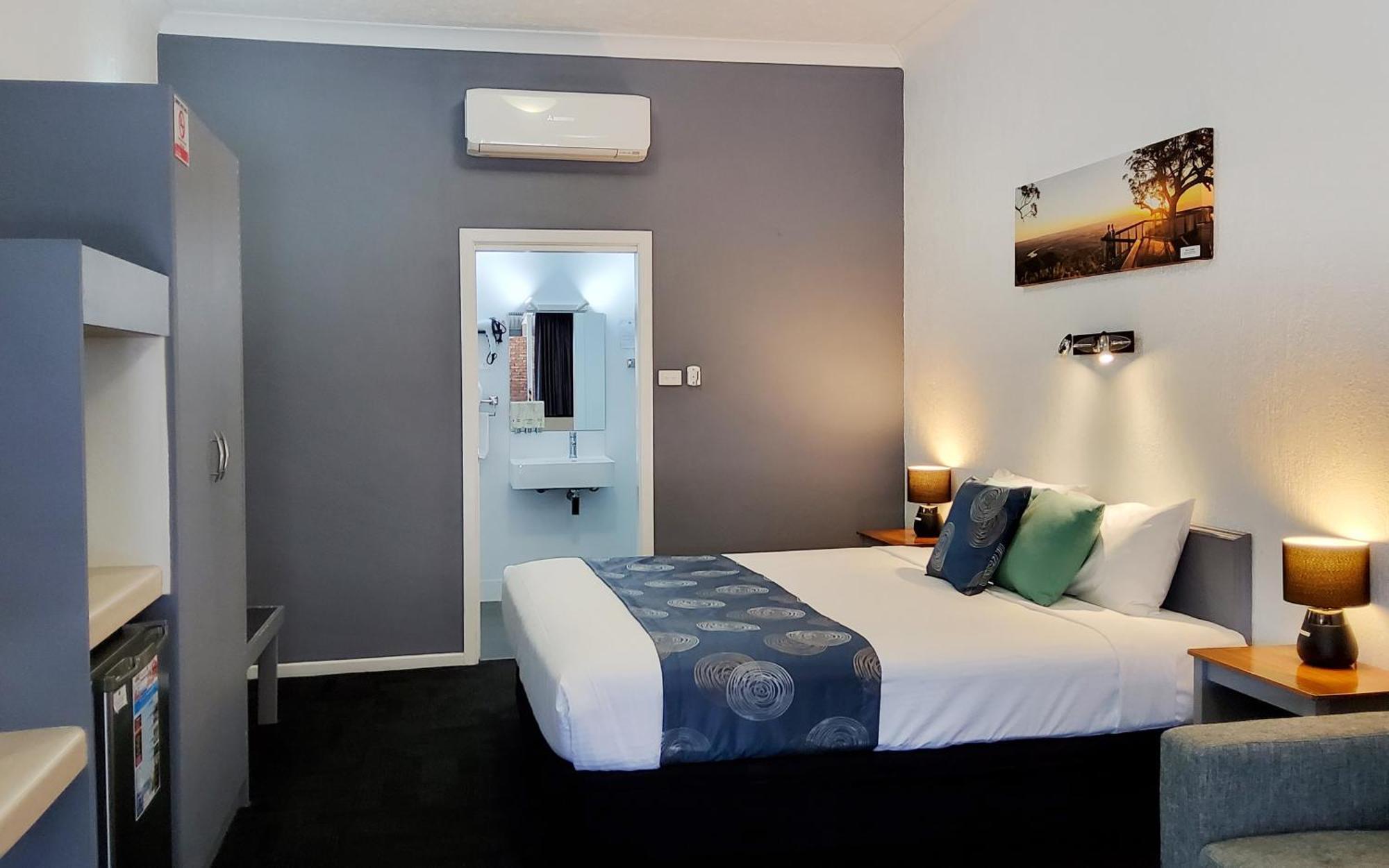 Archer Park Motel Рокхемптън Стая снимка
