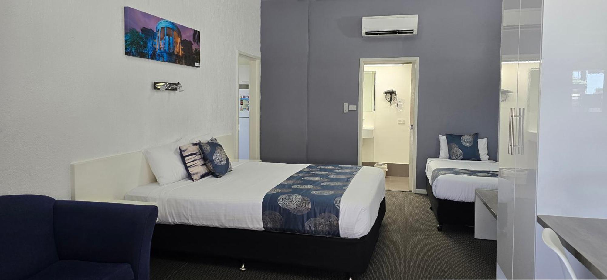 Archer Park Motel Рокхемптън Екстериор снимка